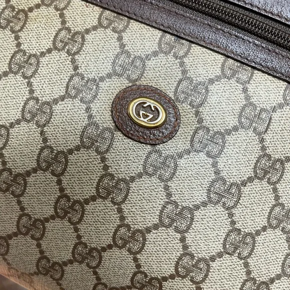 Authentic Gucci vintage GG canvas crossbody bag 97.01.037 (Q193) - Picture 10 of 16